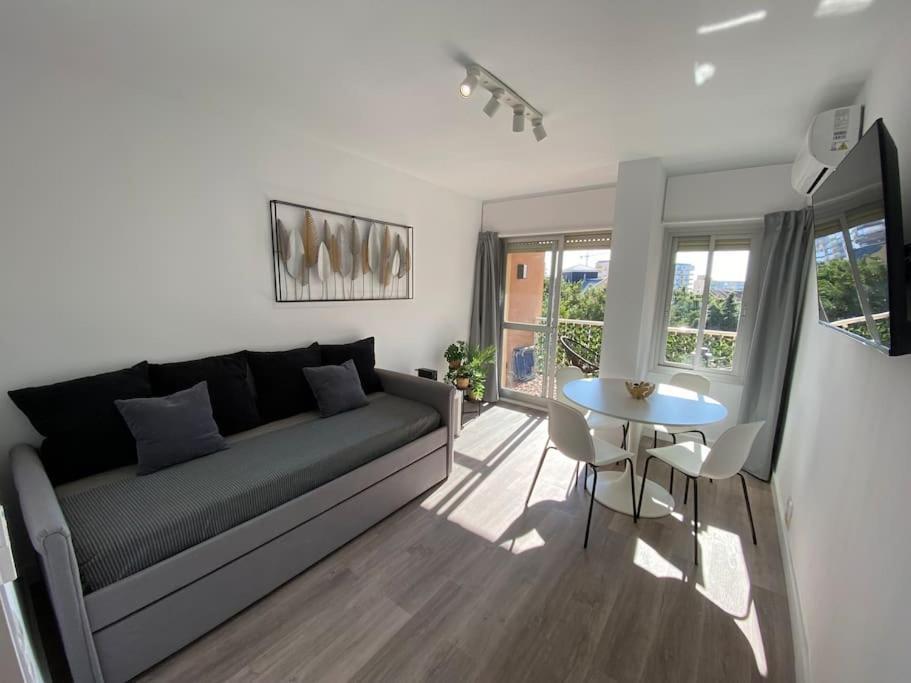 Apt Moderno Con Vistas, Recepcion 24 Hs Y Piscinas Benalmadena Ngoại thất bức ảnh