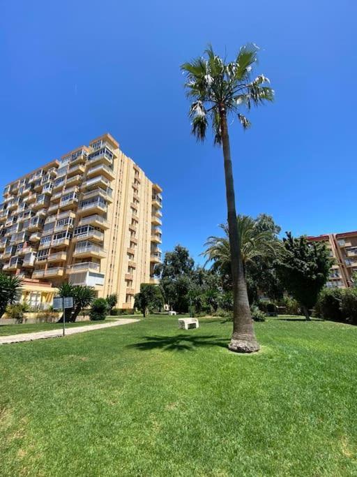 Apt Moderno Con Vistas, Recepcion 24 Hs Y Piscinas Benalmadena Ngoại thất bức ảnh